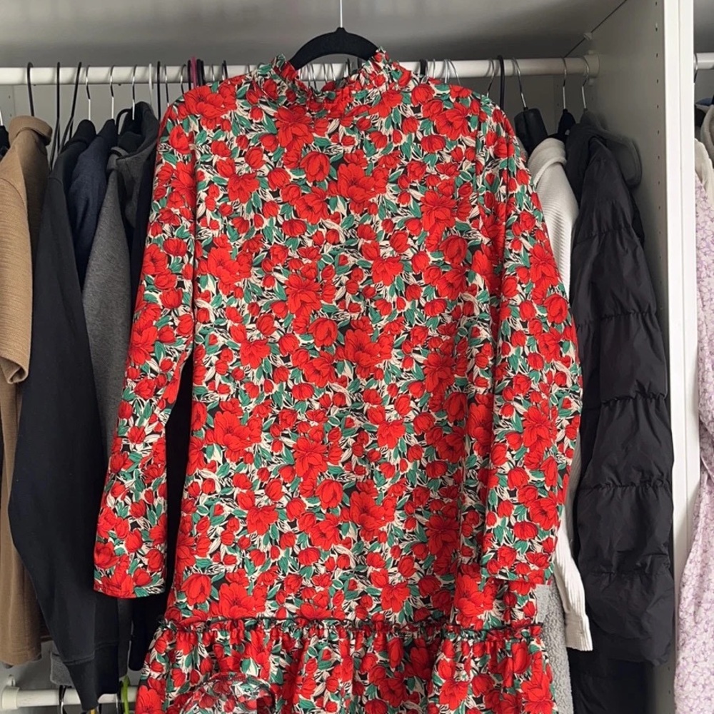 Missguided Red and Green Floral Dress